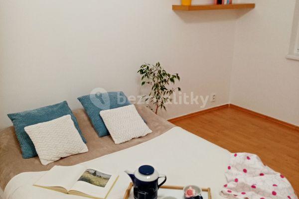2 bedroom flat to rent, 60 m², Štúrova, Hlavní město Praha