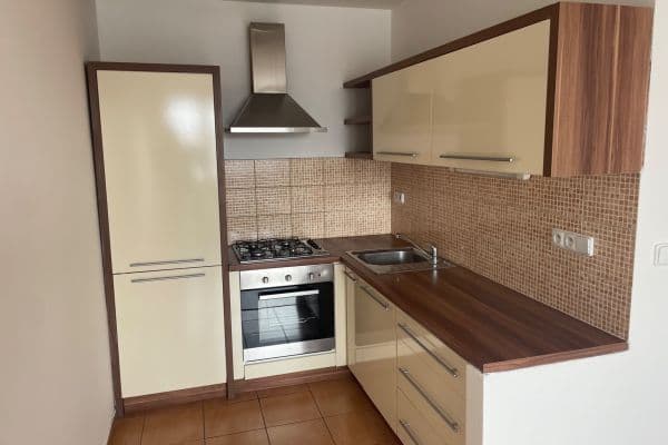 1 bedroom with open-plan kitchen flat to rent, 40 m², Italská, Kladno 1 bedroom with open-plan kitchen flat to rent, 40 m², Italská, Kladno