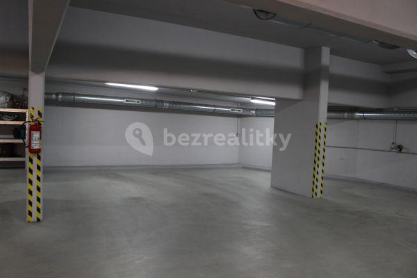 garage to rent, 13 m², Košická, Praha