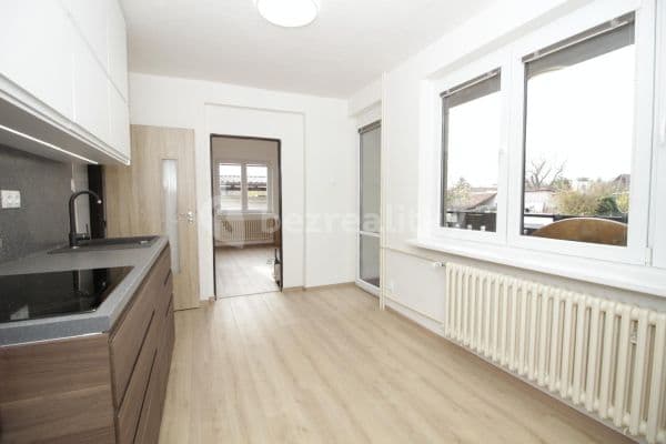 2 bedroom flat to rent, 48 m², Nezdova, Praha-Dubeč