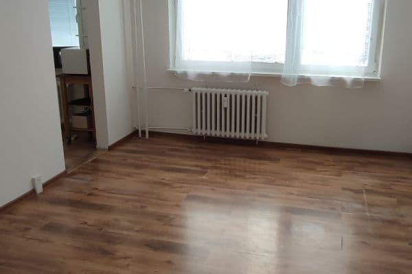 Studio flat to rent, 30 m², Květnového vítězství, Praha Studio flat to rent, 30 m², Květnového vítězství, Praha