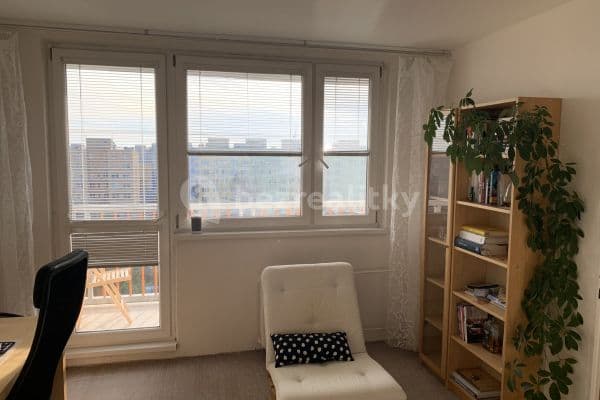 1 bedroom flat to rent, 54 m², Makovského, Prague