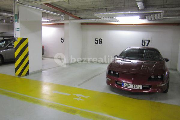 garage to rent, 18 m², Patočkova, Hlavní město Praha