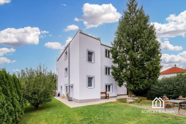 1 bedroom with open-plan kitchen flat to rent, 60 m², Moravanská, Praha 1 bedroom with open-plan kitchen flat to rent, 60 m², Moravanská, Praha