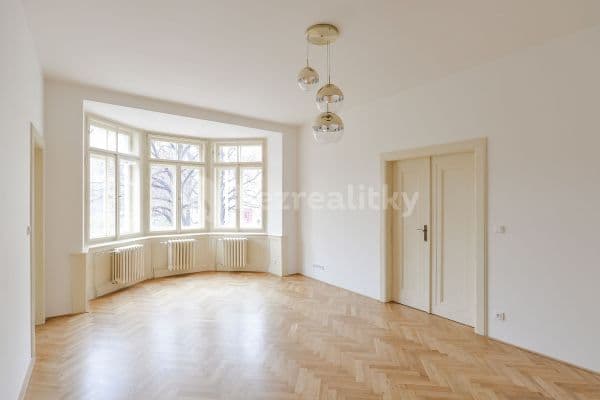 3 bedroom flat to rent, 103 m², Terronská, Prague