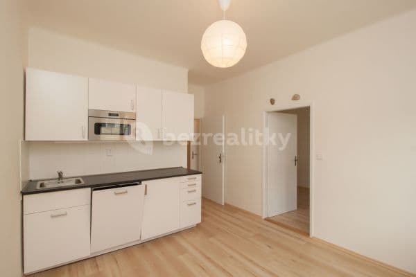 1 bedroom with open-plan kitchen flat to rent, 33 m², Zbynická, Prague, Prague