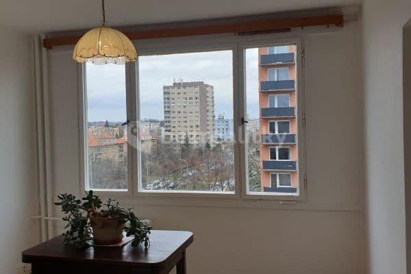 3 bedroom flat to rent, 73 m², Počernická, Praha 3 bedroom flat to rent, 73 m², Počernická, Praha
