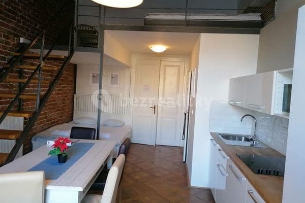 Small studio flat to rent, 37 m², Karlovo Náměstí, Praha Small studio flat to rent, 37 m², Karlovo Náměstí, Praha