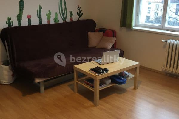 2 bedroom flat to rent, 82 m², Zavadilova, Praha