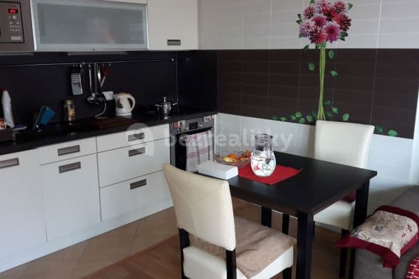 1 bedroom with open-plan kitchen flat to rent, 59 m², Nad Dalejským Údolím, 