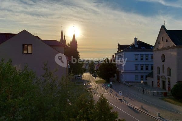 2 bedroom with open-plan kitchen flat to rent, 62 m², Tyršovo náměstí, Chrudim 2 bedroom with open-plan kitchen flat to rent, 62 m², Tyršovo náměstí, Chrudim