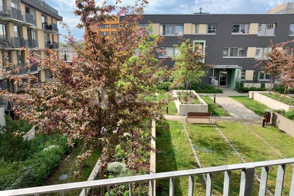 2 bedroom with open-plan kitchen flat to rent, 78 m², Olgy Havlové, Prag 2 bedroom with open-plan kitchen flat to rent, 78 m², Olgy Havlové, Prag