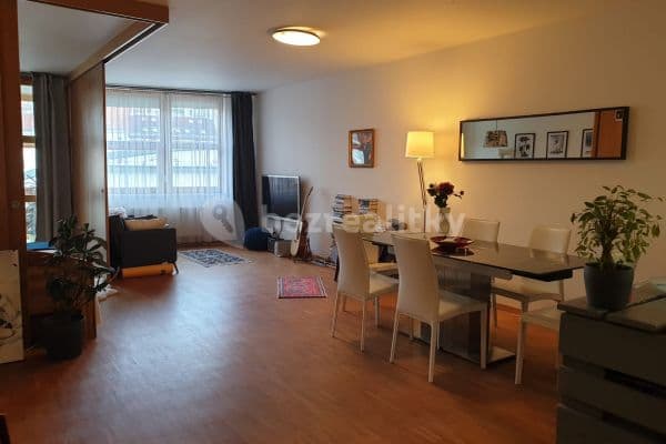 1 bedroom flat to rent, 63 m², Tomkova, Praha 1 bedroom flat to rent, 63 m², Tomkova, Praha