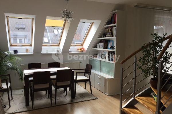 2 bedroom with open-plan kitchen flat to rent, 78 m², Herlíkovická, Kbely
