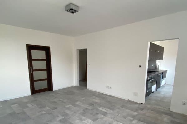 3 bedroom flat to rent, 68 m², Švédská, Ostrava 3 bedroom flat to rent, 68 m², Švédská, Ostrava