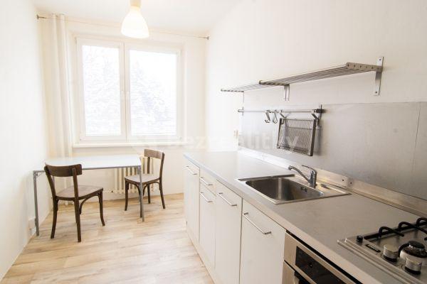 3 bedroom flat to rent, 80 m², Krymská, Brno