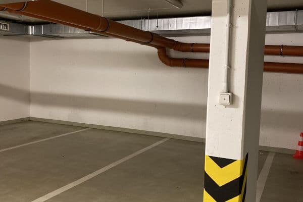 garage to rent, 13 m², Heinemannova, Praha garage to rent, 13 m², Heinemannova, Praha