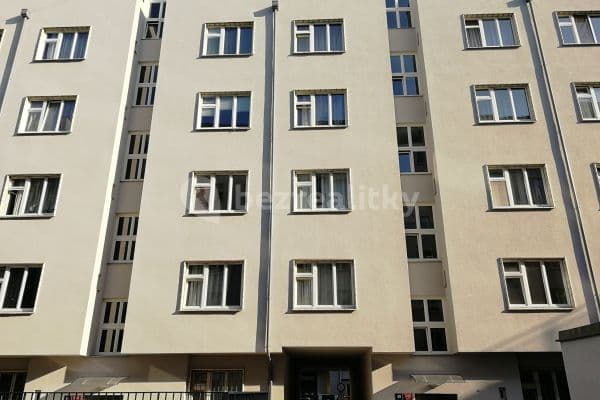 1 bedroom with open-plan kitchen flat to rent, 48 m², Křižíkova, Praha 1 bedroom with open-plan kitchen flat to rent, 48 m², Křižíkova, Praha