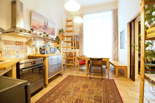 2 bedroom with open-plan kitchen flat to rent, 75 m², Veletržní, Praha