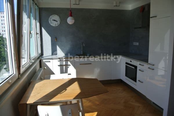 2 bedroom with open-plan kitchen flat to rent, 56 m², K Olympiku, Praha 2 bedroom with open-plan kitchen flat to rent, 56 m², K Olympiku, Praha