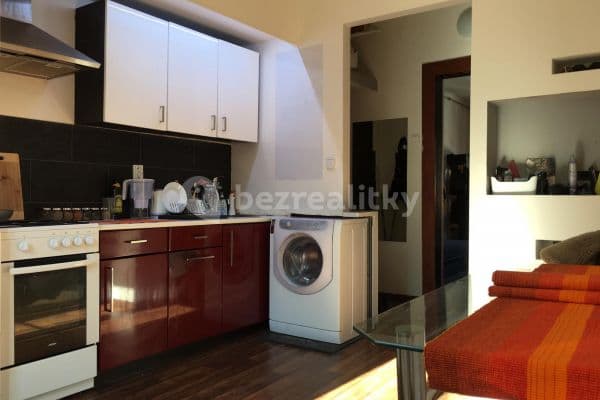 1 bedroom flat to rent, 30 m², Nad Koulkou, Praha 1 bedroom flat to rent, 30 m², Nad Koulkou, Praha