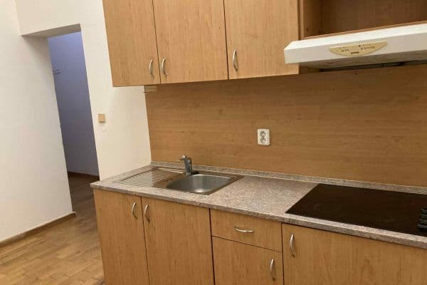 3 bedroom flat to rent, 88 m², Podnásepní, Brno, Jihomoravský Region 3 bedroom flat to rent, 88 m², Podnásepní, Brno, Jihomoravský Region