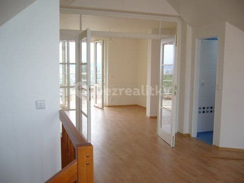 2 bedroom with open-plan kitchen flat to rent, 75 m², Zenklova, Prague, Prague