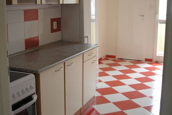 3 bedroom flat to rent, 100 m², Francouzská, Praha 3 bedroom flat to rent, 100 m², Francouzská, Praha