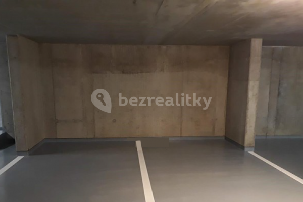 garage to rent, 14 m², Bermanova, Prague, Prague