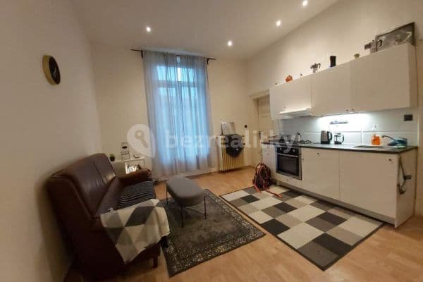 2 bedroom flat to rent, 69 m², U Křižovatky, Kolín, Středočeský Region