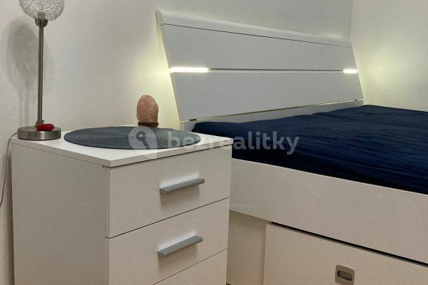 2 bedroom flat to rent, 62 m², Soukenická, Brno