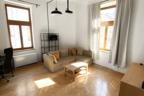 2 bedroom with open-plan kitchen flat to rent, 61 m², Jeronýmova, Praha 2 bedroom with open-plan kitchen flat to rent, 61 m², Jeronýmova, Praha
