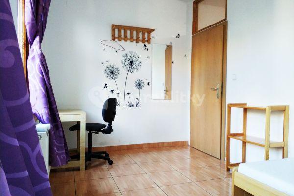 3 bedroom flat to rent, 75 m², Francouzská, Praha