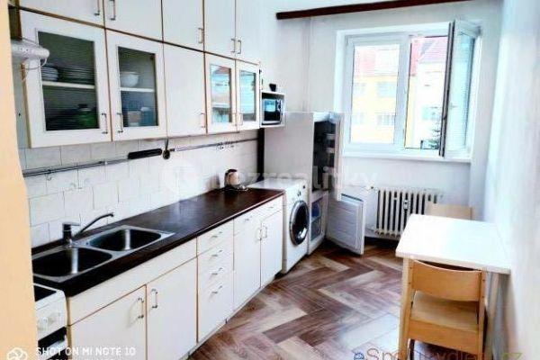 3 bedroom flat to rent, 74 m², Merhautova, Brno