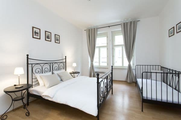 1 bedroom with open-plan kitchen flat to rent, 54 m², Slovinská, Praha 1 bedroom with open-plan kitchen flat to rent, 54 m², Slovinská, Praha