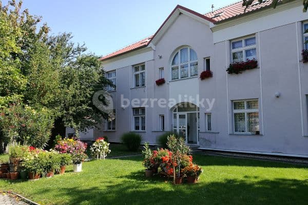 Studio flat to rent, 43 m², Hálkova, Pečky Studio flat to rent, 43 m², Hálkova, Pečky