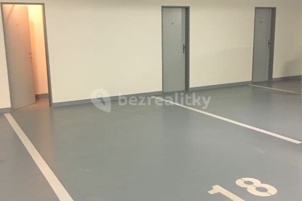 garage to rent, 16 m², Petrohradská, Hlavní město Praha garage to rent, 16 m², Petrohradská, Hlavní město Praha