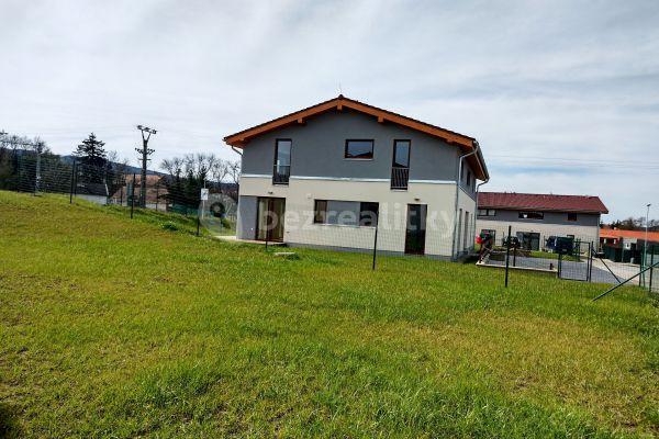 house for sale, 75 m², Sousedská, Svinaře, Středočeský Region