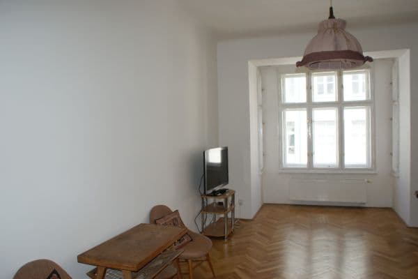 2 bedroom flat to rent, 77 m², Pod Kotlaskou, Praha 2 bedroom flat to rent, 77 m², Pod Kotlaskou, Praha