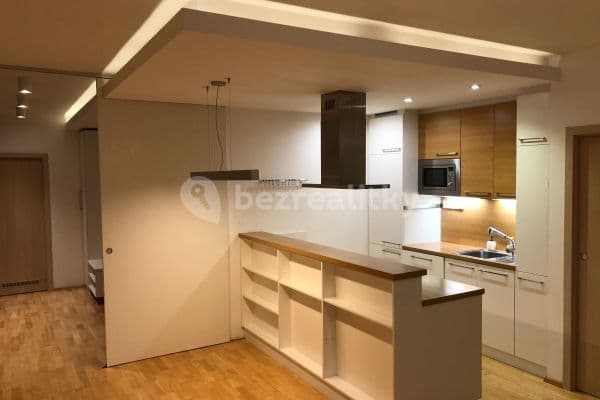 2 bedroom with open-plan kitchen flat to rent, 93 m², Jaromíra Vejvody, Praha-Zbraslav 2 bedroom with open-plan kitchen flat to rent, 93 m², Jaromíra Vejvody, Praha-Zbraslav