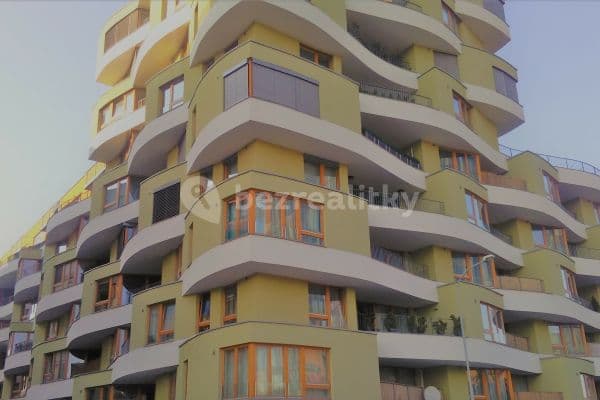 Studio flat to rent, 42 m², Kurta Konráda, Praha Studio flat to rent, 42 m², Kurta Konráda, Praha