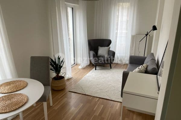1 bedroom with open-plan kitchen flat to rent, 58 m², Pivovarnická, Praha 1 bedroom with open-plan kitchen flat to rent, 58 m², Pivovarnická, Praha