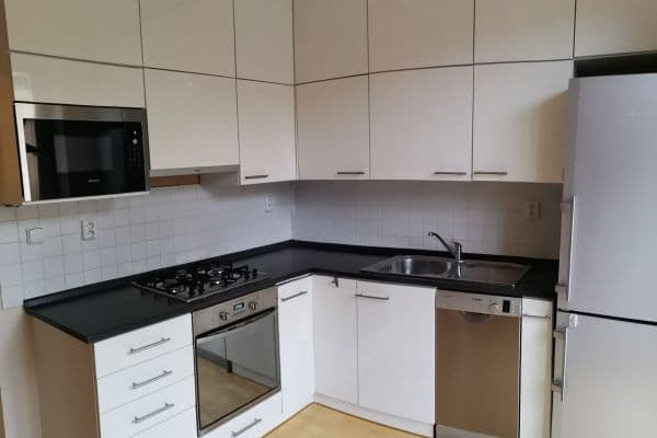 2 bedroom flat to rent, 56 m², Družstevní Ochoz, Praha 2 bedroom flat to rent, 56 m², Družstevní Ochoz, Praha