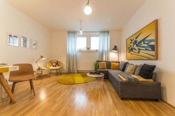 1 bedroom with open-plan kitchen flat to rent, 62 m², Buzulucká, Praha 1 bedroom with open-plan kitchen flat to rent, 62 m², Buzulucká, Praha
