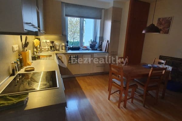 2 bedroom flat to rent, 65 m², Poříčí, Brno