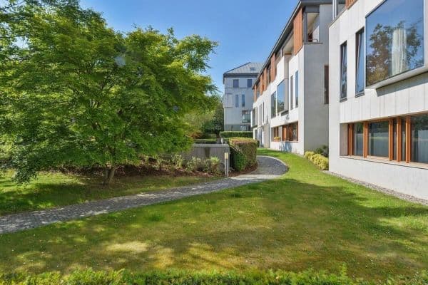 1 bedroom with open-plan kitchen flat to rent, 74 m², Pod Kaštany, Praha 1 bedroom with open-plan kitchen flat to rent, 74 m², Pod Kaštany, Praha