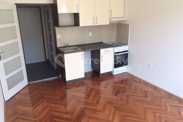 Studio flat to rent, 22 m², Macanova, Pardubice Studio flat to rent, 22 m², Macanova, Pardubice