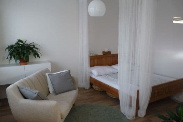 Studio flat to rent, 29 m², Mostecká, Kladno Studio flat to rent, 29 m², Mostecká, Kladno