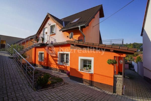 house to rent, 80 m², Náves, Úholičky house to rent, 80 m², Náves, Úholičky
