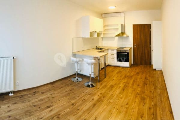 Studio flat to rent, 30 m², Na Spravedlnosti, Pardubice, Pardubický Region Studio flat to rent, 30 m², Na Spravedlnosti, Pardubice, Pardubický Region
